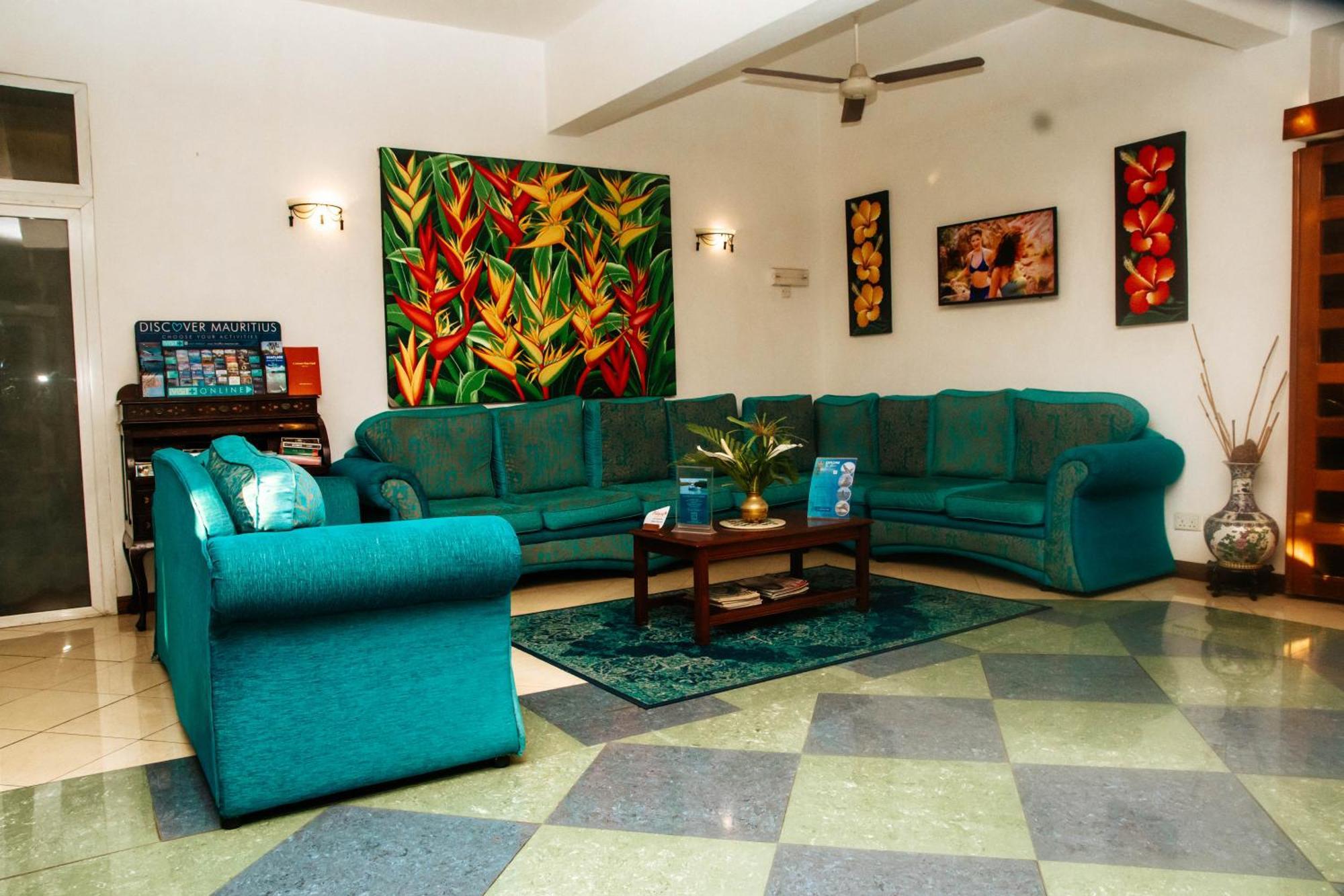 Hibiscus Boutique Hotel Pereybere Beach Buitenkant foto