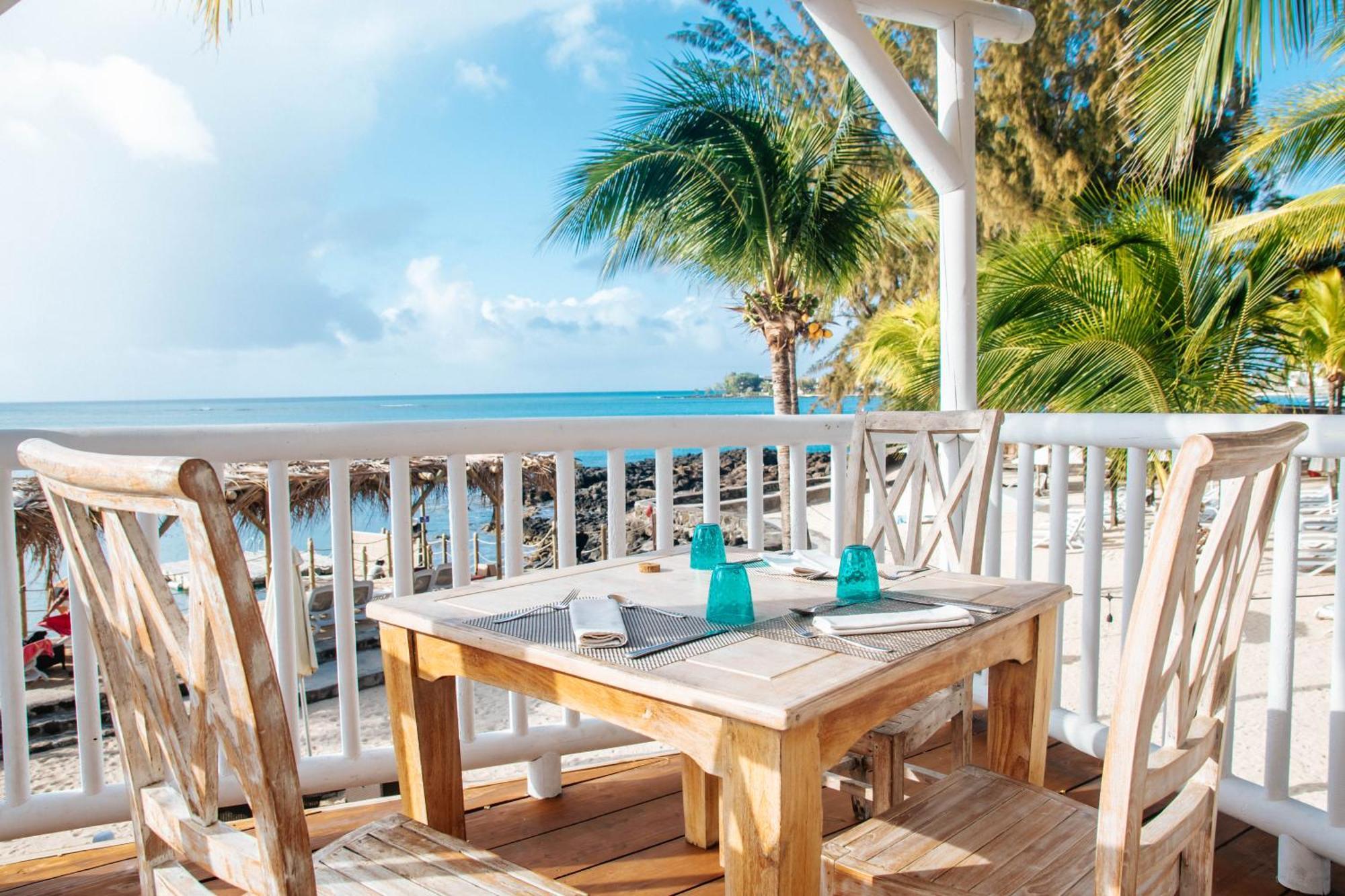 Hibiscus Boutique Hotel Pereybere Beach Buitenkant foto